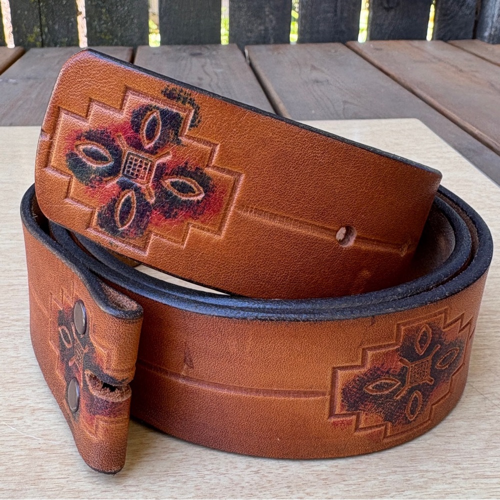 Vintage Hand Painted Harness Cowhide Leather Belt Embossed Aztec Design Sz 42